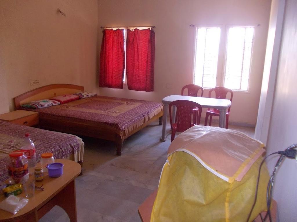 Rishaan Guest House Puri Esterno foto